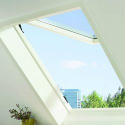 Okna dachowe, a technologie